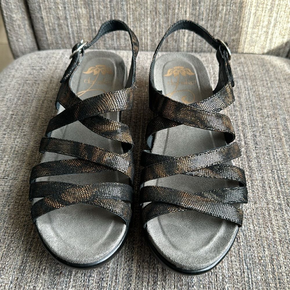 Dansko Dani Coffee Swirl Black/Bronze Subtle Shimmer Open Toe Sandal Size 37 - Picture 2 of 12